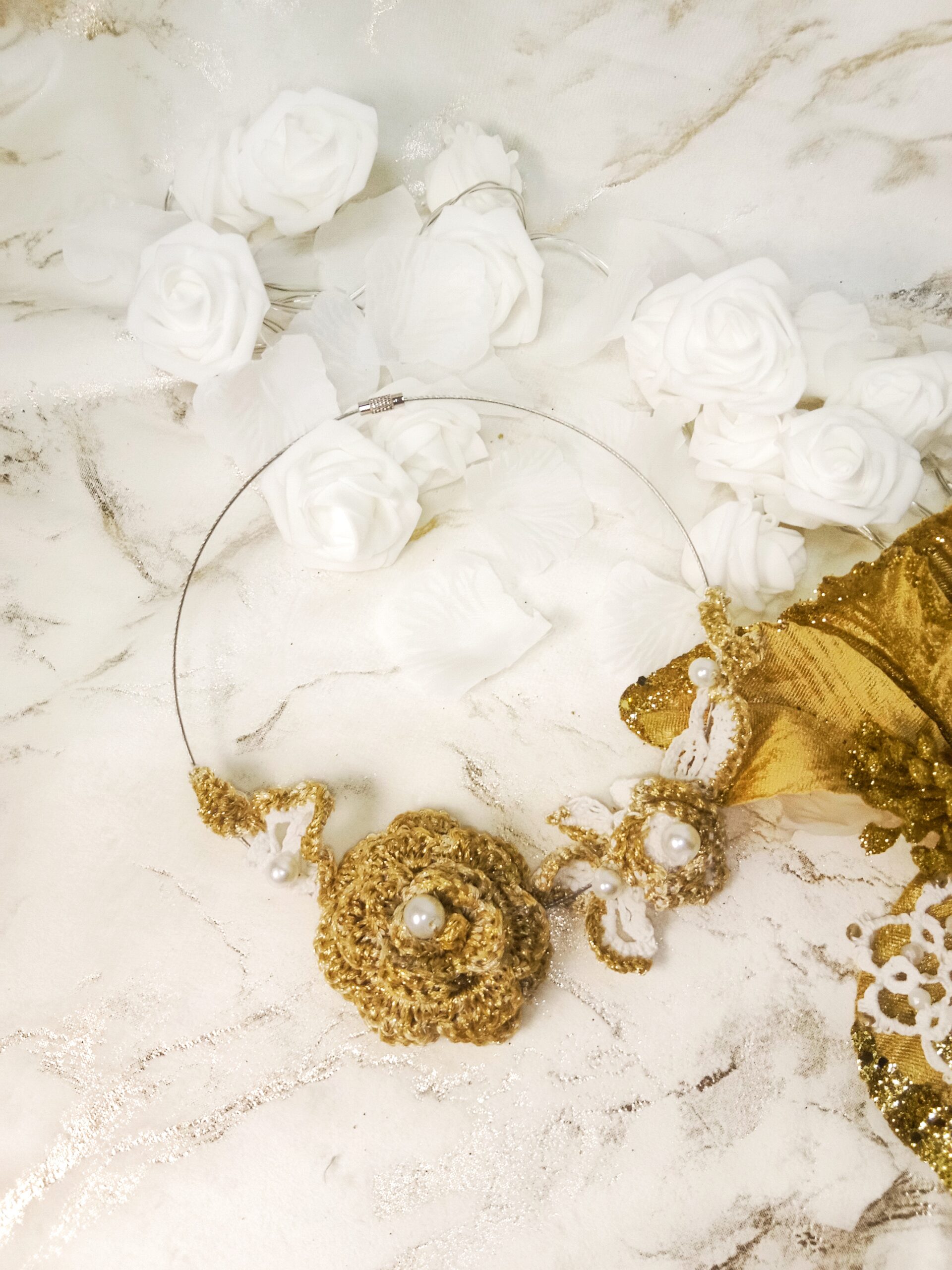 Collier mariée fleur dorée