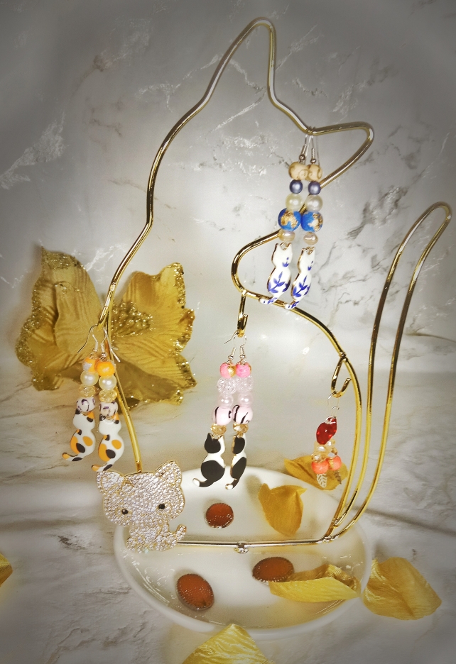 Les boucles d'oreilles chats