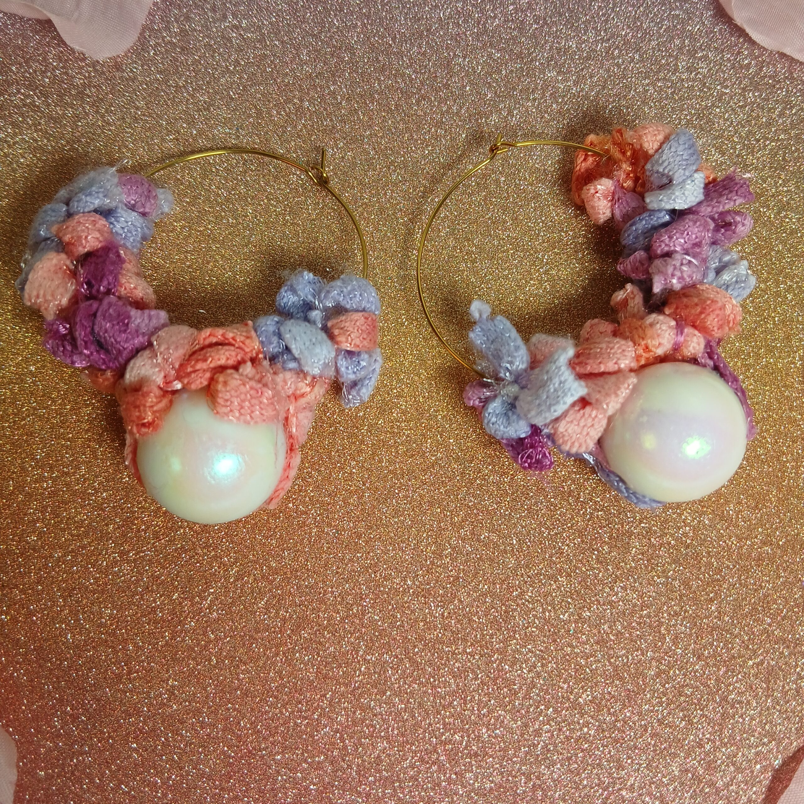 Les anneaux boucles d'oreilles pastels