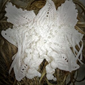 La barrette feuilles blanches mariée