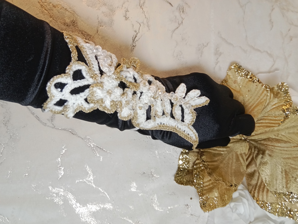 Brassard de mariage blanc et doré