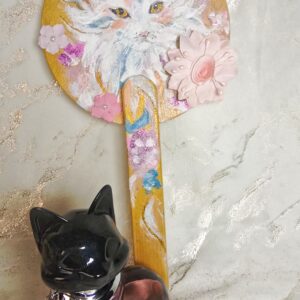 Miroir en bois peint, chat blanc