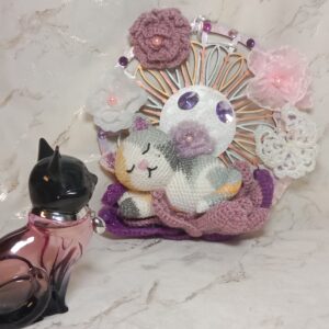 Décoration petit chat et fleurs