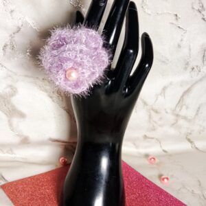 Bague fleur crochetée au fil scintillant